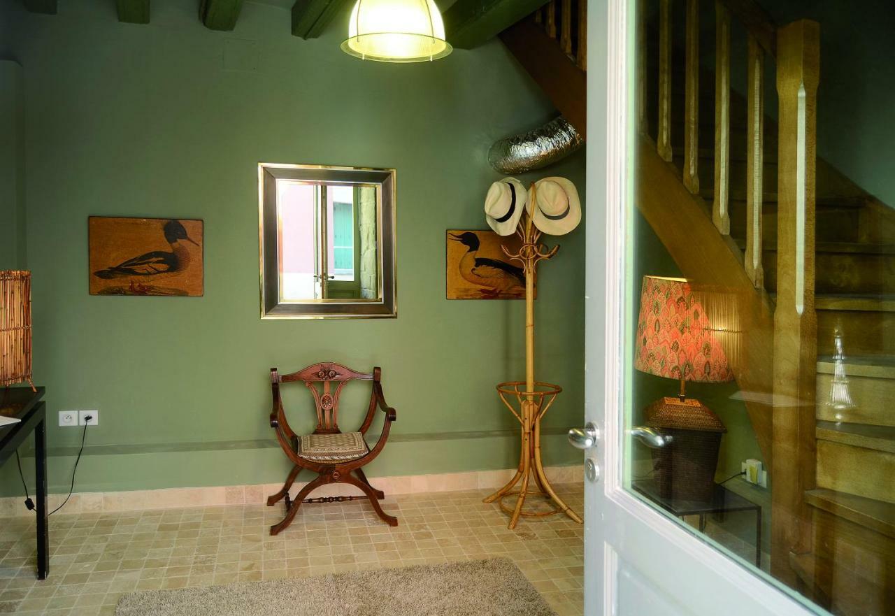 La Tour Bouigas Apartamento LʼIsle-sur-la-Sorgue Exterior foto